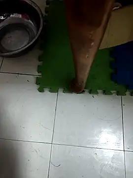 huzi518 online show from February 25, 2025, 2:36 am