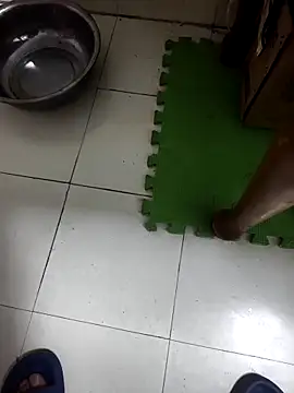 huzi518 online show from February 26, 2025, 3:41 pm