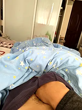 huzi518 online show from February 27, 2025, 3:47 am