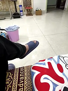 huzi518 online show from February 27, 2025, 12:56 pm