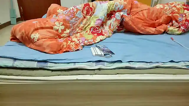 huzi518 online show from October 21, 2025, 12:06 pm