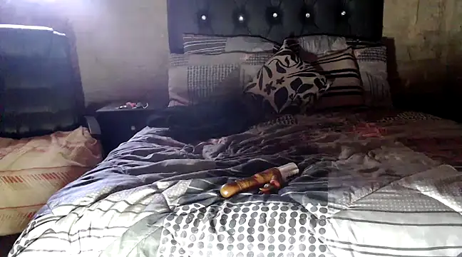 Snapshot of hotyoung24 chatting on December 12, 2024, 9:51 am hotyoung24 online show from December 12, 2024, 9:51 am