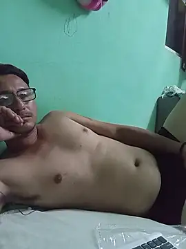 Andresguz35 online show from November 10, 2025, 6:01 am