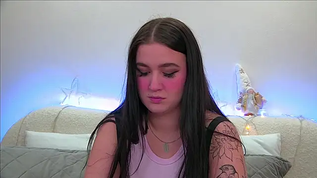 ChristinaMilton online show from January 6, 2025, 10:35 am