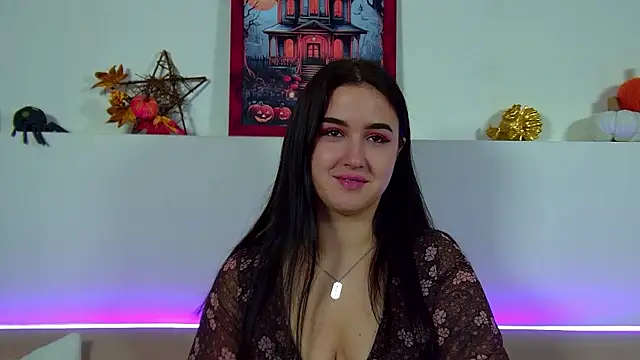 Snapshot of ChristinaMilton chatting on October 27, 2025, 6:34 pm ChristinaMilton online show from October 27, 2025, 6:34 pm