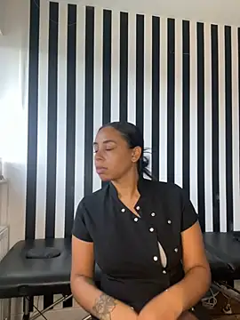 bigbootyjayda online show from December 17, 2024, 1:38 pm