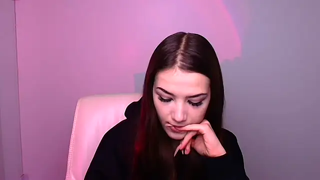 Sandy GG online show from December 8, 2024, 7:37 am