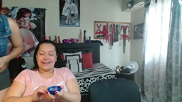 Snapshot of Marilynselxoveanalhard chatting on June 10, 2026, 1:32 pm Marilynselxoveanalhard online show from June 10, 2026, 1:32 pm