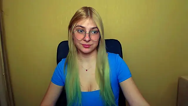 Snapshot of Luna_Lush_ chatting on January 25, 2025, 11:34 am Luna Lush  online show from January 25, 2025, 11:34 am