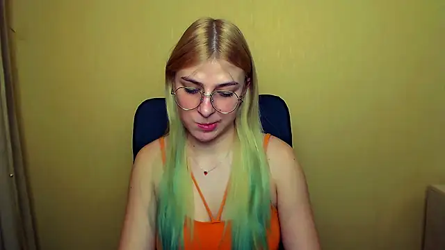 Snapshot of Luna_Lush_ chatting on January 28, 2025, 11:28 am Luna Lush  online show from January 28, 2025, 11:28 am