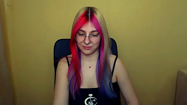 Snapshot of Luna_Lush_ chatting on March 5, 2025, 11:38 am Luna Lush  online show from March 5, 2025, 11:38 am