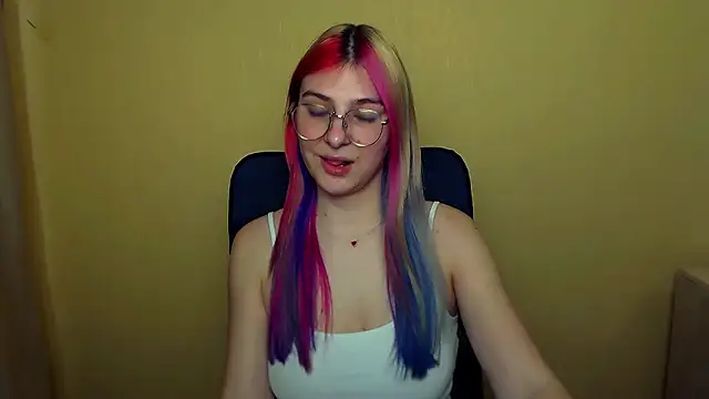 Snapshot of Luna_Lush_ chatting on March 17, 2025, 12:04 pm Luna Lush  online show from March 17, 2025, 12:04 pm