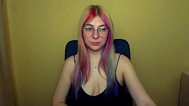 Snapshot of Luna_Lush_ chatting on March 20, 2025, 9:04 am Luna Lush  online show from March 20, 2025, 9:04 am