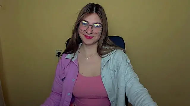 Snapshot of Luna_Lush_ chatting on October 20, 2025, 9:54 am Luna Lush  online show from October 20, 2025, 9:54 am