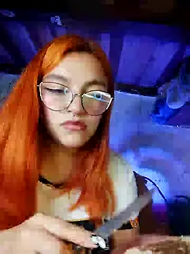 Snapshot of SophiaWeestt99 chatting on January 13, 2025, 5:12 am SophiaWeestt99 online show from January 13, 2025, 5:12 am