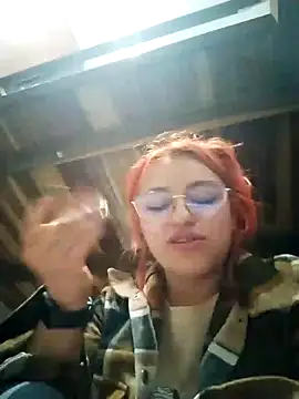 Snapshot of SophiaWeestt99 chatting on February 7, 2025, 1:36 am SophiaWeestt99 online show from February 7, 2025, 1:36 am