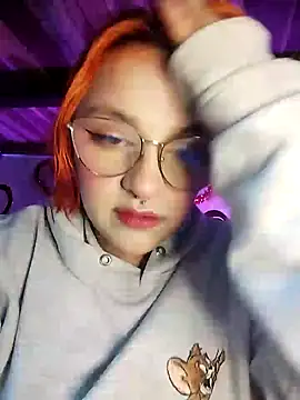 Snapshot of SophiaWeestt99 chatting on February 12, 2025, 1:30 am SophiaWeestt99 online show from February 12, 2025, 1:30 am