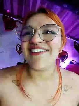 Snapshot of SophiaWeestt99 chatting on February 27, 2025, 4:52 am SophiaWeestt99 online show from February 27, 2025, 4:52 am