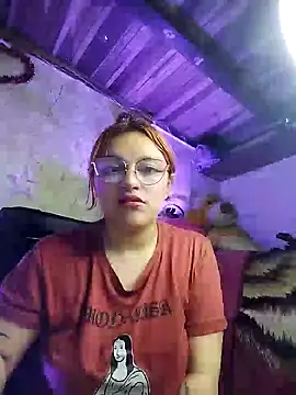 Snapshot of SophiaWeestt99 chatting on March 8, 2025, 2:12 am SophiaWeestt99 online show from March 8, 2025, 2:12 am