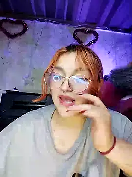 Snapshot of SophiaWeestt99 chatting on March 9, 2025, 5:55 am SophiaWeestt99 online show from March 9, 2025, 5:55 am