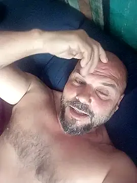 Javierchico online show from May 10, 2026, 6:29 am