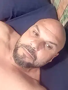 Javierchico online show from May 15, 2026, 9:44 pm