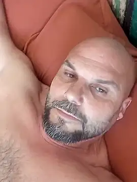 Javierchico online show from May 27, 2026, 10:23 am