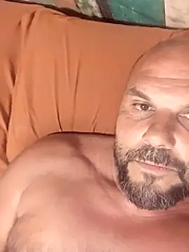 Javierchico online show from June 2, 2026, 10:23 pm