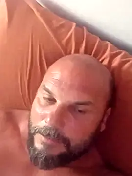 Javierchico online show from July 8, 2026, 3:49 pm