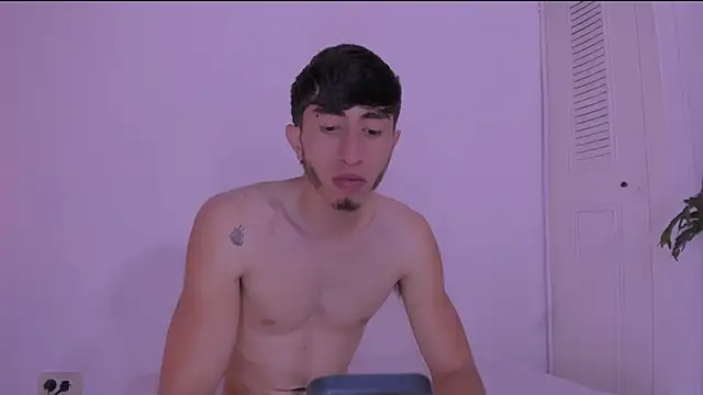 Miiafoxxx online show from September 30, 2025, 2:27 am