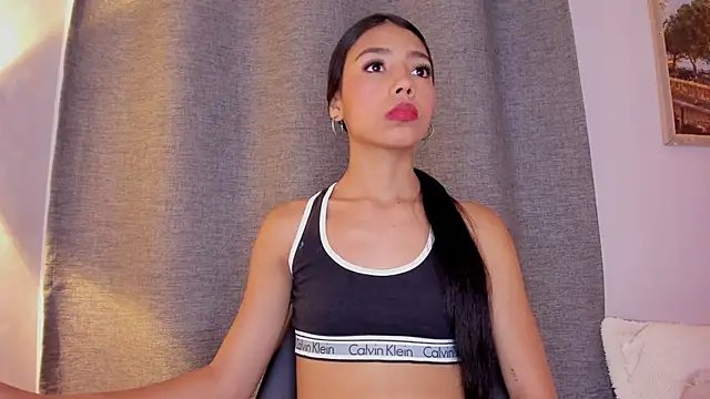 Little caprice x online show from October 16, 2025, 7:37 pm