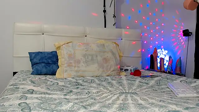 Snapshot of Bitter_ chatting on September 22, 2025, 7:27 pm Bitter online show from September 22, 2025, 7:27 pm