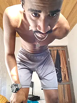 Snapshot of amarijones chatting on October 19, 2025, 1:12 pm amarijones online show from October 19, 2025, 1:12 pm