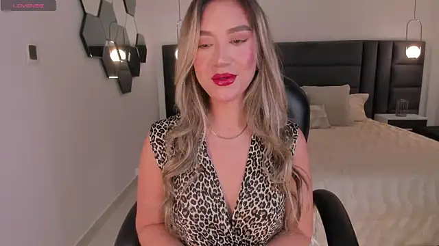 RebeccaHudson online show from January 13, 2025, 5:12 am