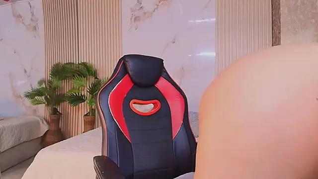 Snapshot of LanaBigTitties chatting on October 27, 2025, 9:30 pm LanaBigTitties online show from October 27, 2025, 9:30 pm