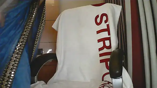 collage hoty online show from January 16, 2026, 2:15 am