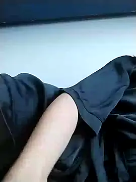 ladyrrr online show from October 20, 2025, 12:16 pm