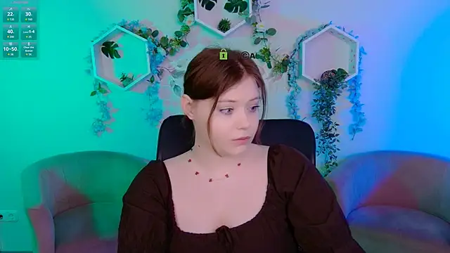 nikole kitt online show from June 22, 2026, 6:49 pm