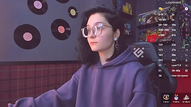 Snapshot of Luna-Moon chatting on January 13, 2025, 8:15 am Luna-Moon online show from January 13, 2025, 8:15 am