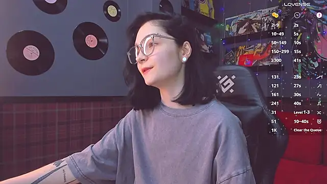 Snapshot of Luna-Moon chatting on January 13, 2025, 11:19 am Luna-Moon online show from January 13, 2025, 11:19 am