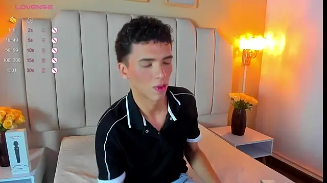 SEANTROYY online show from September 19, 2025, 3:52 am