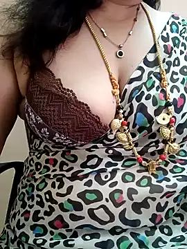 gaurika18 online show from February 3, 2025, 6:34 am