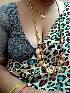 gaurika18 online show from February 15, 2025, 12:43 pm