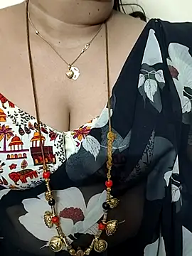 Snapshot of gaurika18 chatting on October 3, 2025, 10:23 am gaurika18 online show from October 3, 2025, 10:23 am