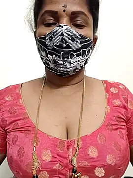 gaurika18 online show from May 7, 2026, 6:02 pm