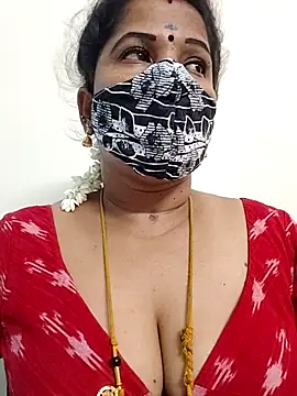 gaurika18 online show from June 14, 2026, 4:53 pm