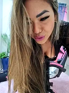 Snapshot of giselxxx_hot chatting on March 1, 2025, 12:23 pm giselxxx hot online show from March 1, 2025, 12:23 pm