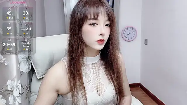 NINIbaby-99 online show from October 27, 2025, 3:38 pm