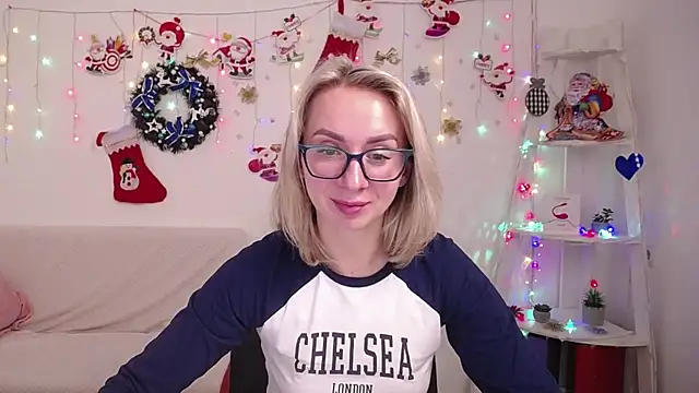 VasilisaSii online show from December 18, 2024, 12:07 pm