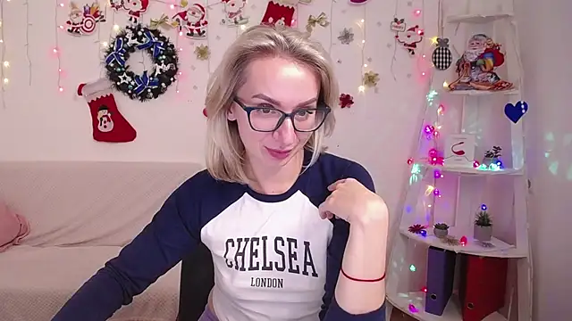 VasilisaSii online show from December 18, 2024, 3:11 pm